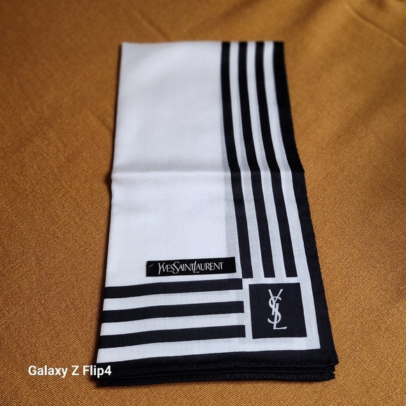 Yves Saint Laurent Handkerchief Cotton Brandnew - Picture 4 of 7